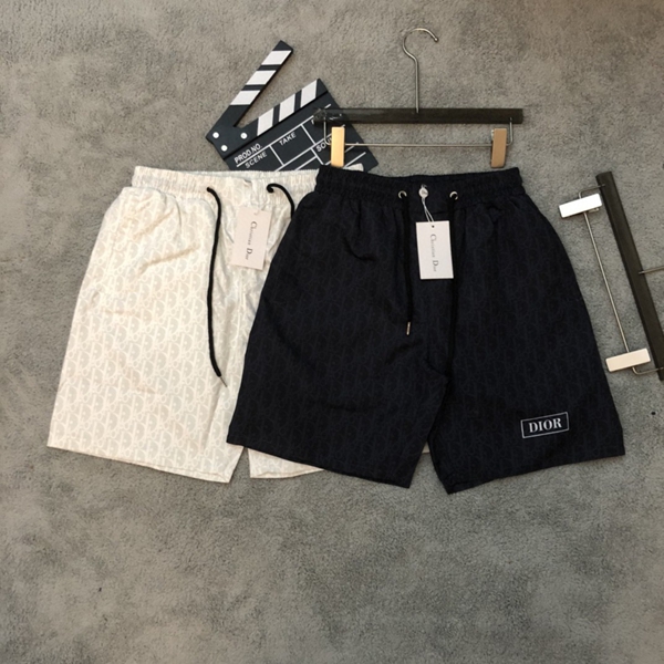 ブランドハーフパンツ正面デザイン